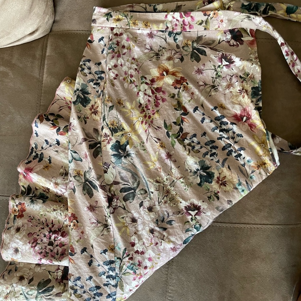 Zara floral skirt